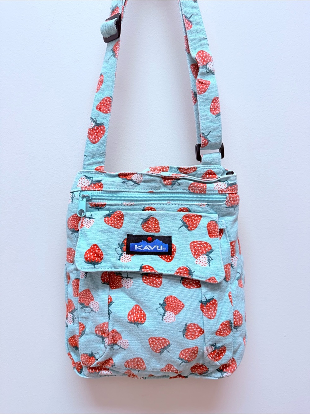 KAVU Mini Keeper Crossbody Purse Bag ~ Strawberry Rare
